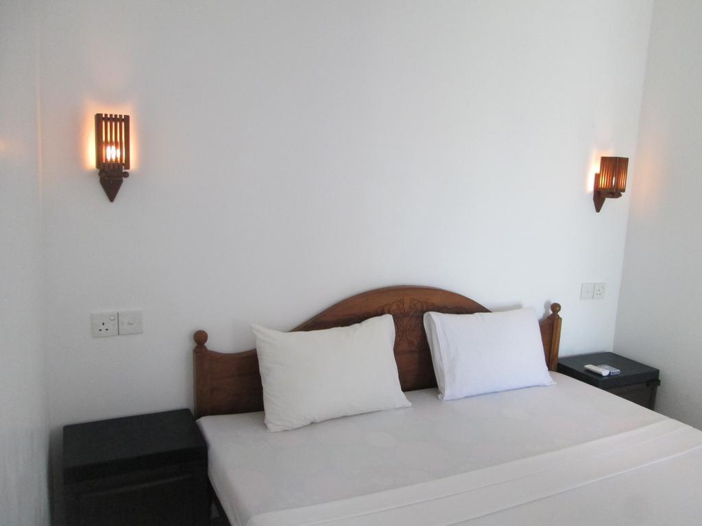 Bay Reach Home Stay Weligama Bagian luar foto