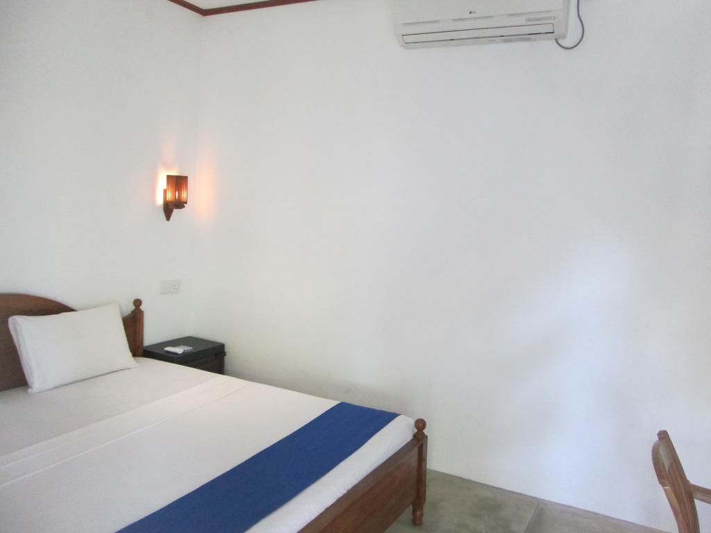 Bay Reach Home Stay Weligama Bagian luar foto