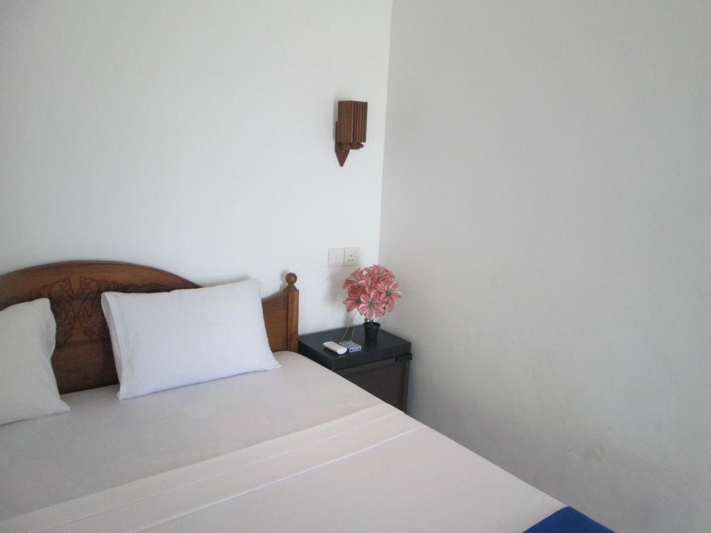 Bay Reach Home Stay Weligama Bagian luar foto