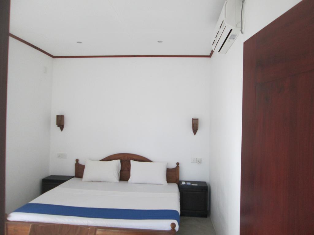 Bay Reach Home Stay Weligama Bagian luar foto
