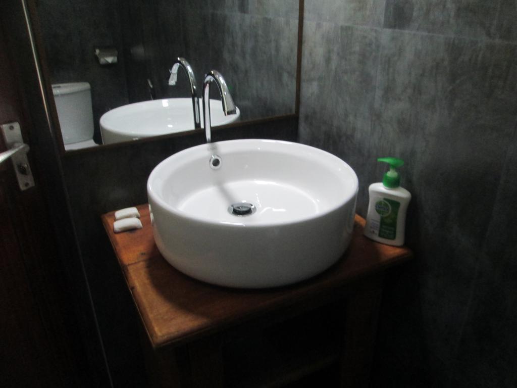 Bay Reach Home Stay Weligama Bagian luar foto