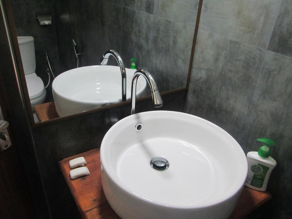 Bay Reach Home Stay Weligama Bagian luar foto